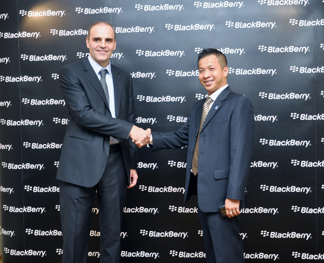 BlackBerry và Smartcom chính thức hợp tác với nhau.