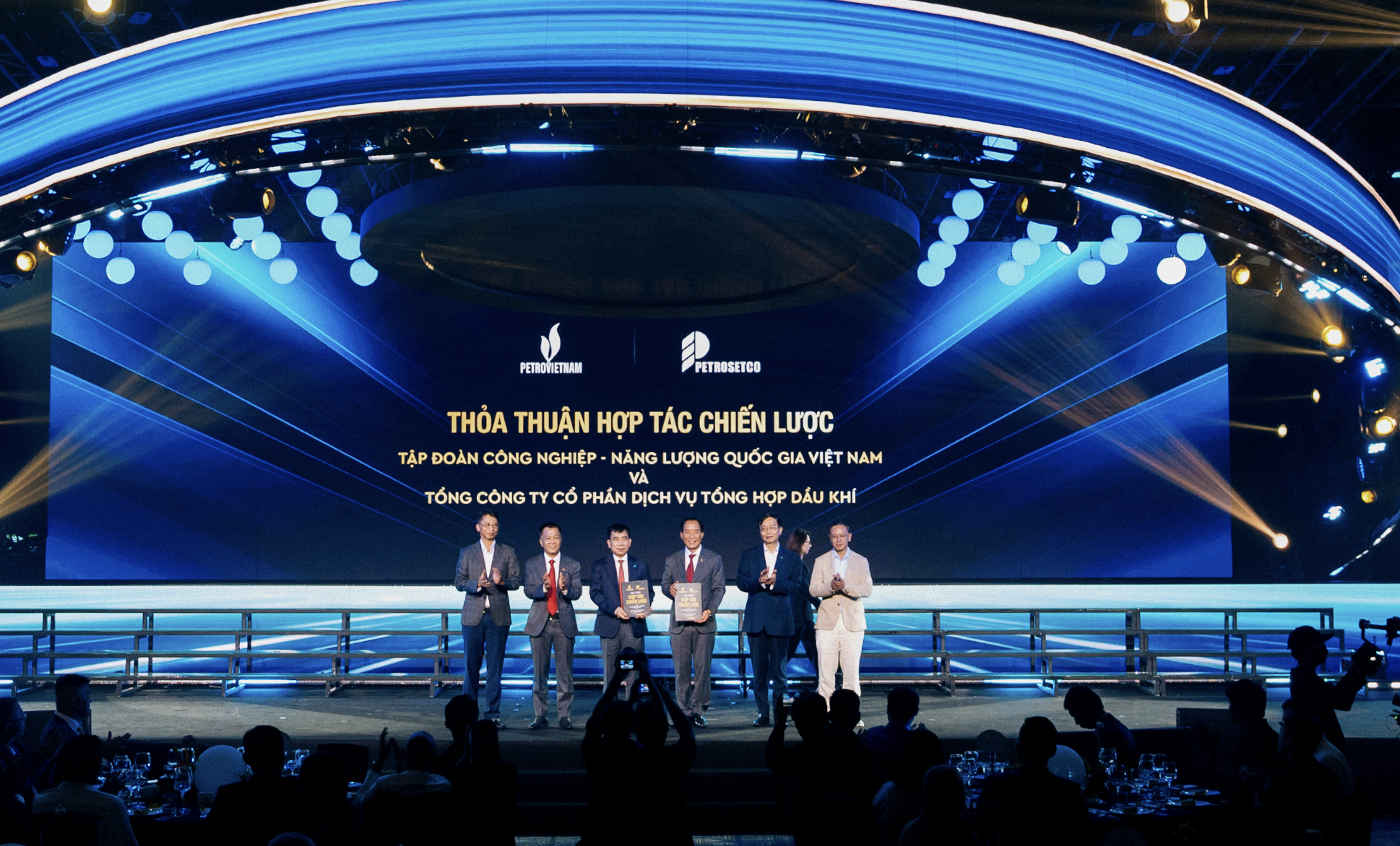 Petrovietnam và PETROSETCO tăng cường liên kết chuỗi dịch vụ năng lượng