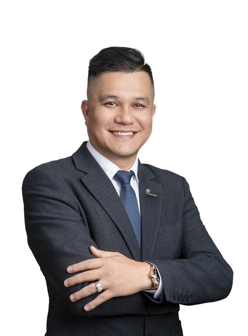 Ông Hồ Hoàng Nguyên Vũ